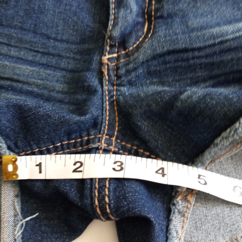 Almost Famous Bibs Jean Shorts Embellished Size 5 - Picture 14 of 16